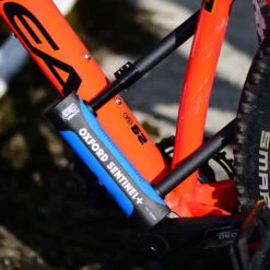 Oxford Sentinel Pro Duo U-Lock 320mm X 177mm + Cable 8 Oxford Sentinel Pro Duo U-Lock 320mm X 177mm + Cable -Les Cycles Shop 5023627 lk326 2 2