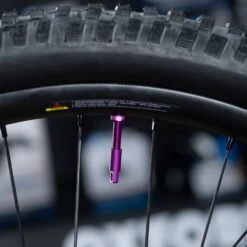 Oxford Tubeless Alloy Valve 48mm Various Colours -Les Cycles Shop 5197925 vp148pu 4 2