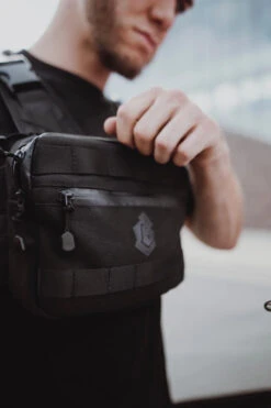 Collective Bikes Chest Rig Bag 11 Collective Bikes Chest Rig Bag -Les Cycles Shop 63122dd6 165e 4461 bcfa 5e8357c3300d 5000x 106106d0 8491 4efd b0d3 68e480f672f9