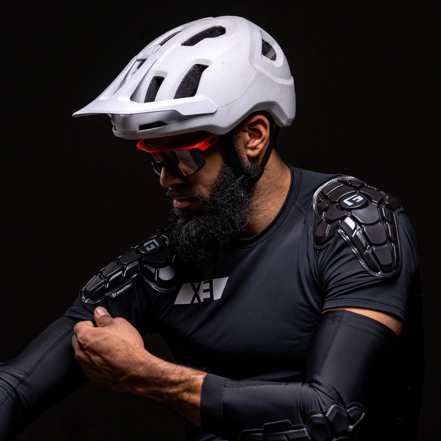 G-Form Pro-X3 Elbow Guards 5 G-Form Pro-X3 Elbow Guards - Image 3