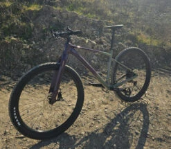 Scott Scale Gravel 20 Bike Olivine Green Blackberry 2025 11 Scott Scale Gravel 20 Bike Olivine Green Blackberry 2025 -Les Cycles Shop WhatsAppImage2025 03 21at11.53.32