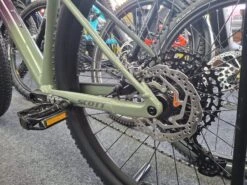 Scott Scale Gravel 20 Bike Olivine Green Blackberry 2025 - EX Display -Les Cycles Shop WhatsAppImage2025 10 07at14.49.24 1