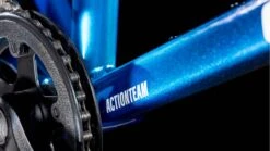 Cube Acid 200 Disc Actionteam 20" 2025 Kids Bike -Les Cycles Shop e178c8267220b1f1bf50f83010289e9ba5555aad 851300 D 02 2200x2200 201e04e8 d24e 4c34 b757 4c8d5fcf904b
