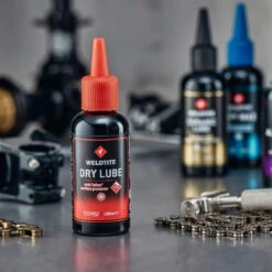 Weldtite Dry Lube With Teflon™ 100ml -Les Cycles Shop jecgwz63fipncyld9zwr 1100x f0c16440 79ae 4984 b4d8 c7e8493c541b