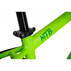 Squish 26 MTB Green 2026 Kids Lightweight Mountain Bike 13 Squish 26 MTB Green 2026 Kids Lightweight Mountain Bike -Les Cycles Shop squish 26 mtb kids bike p97 3657 image